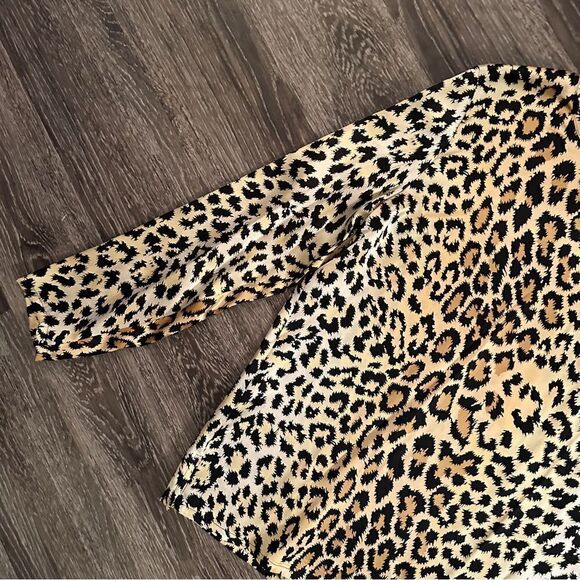 Ancora by Mary Ann Restivo Silk Leopard Blouse - Picture 2 of 6